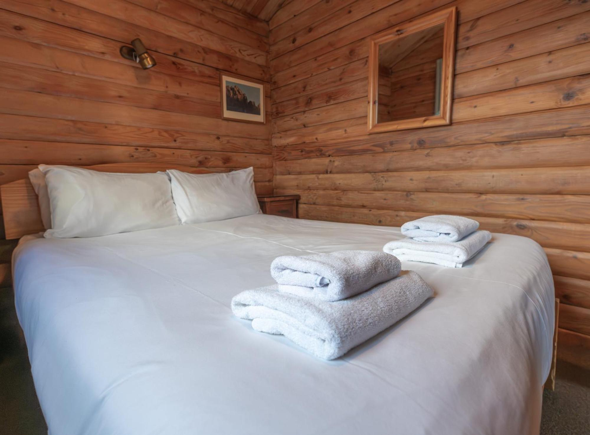 Loch Insh Chalets Ltd Kincraig Rum bild