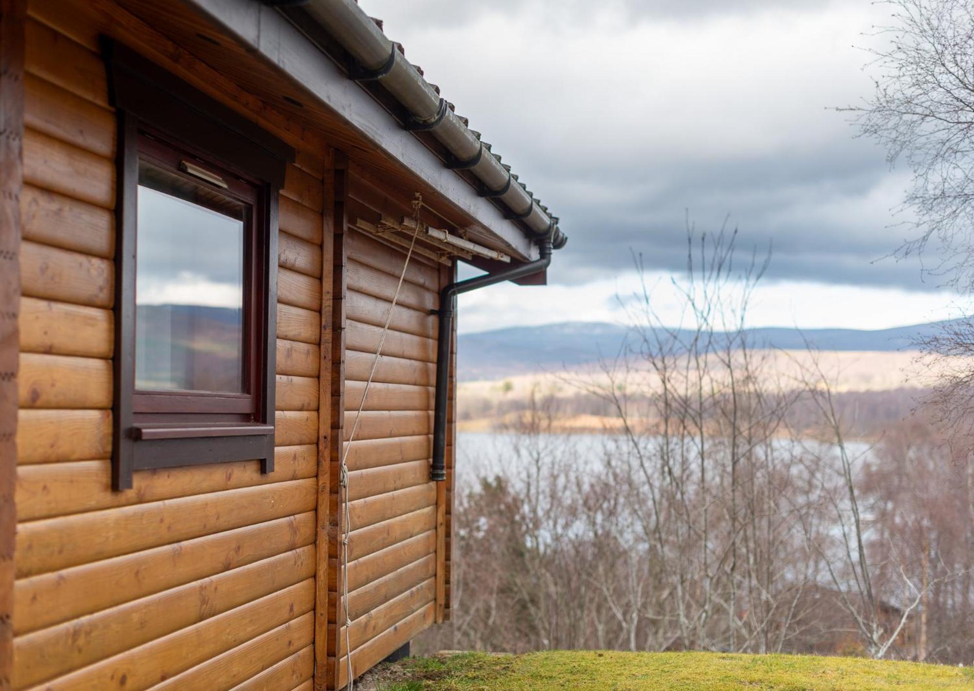 Loch Insh Chalets Ltd Kincraig Rum bild