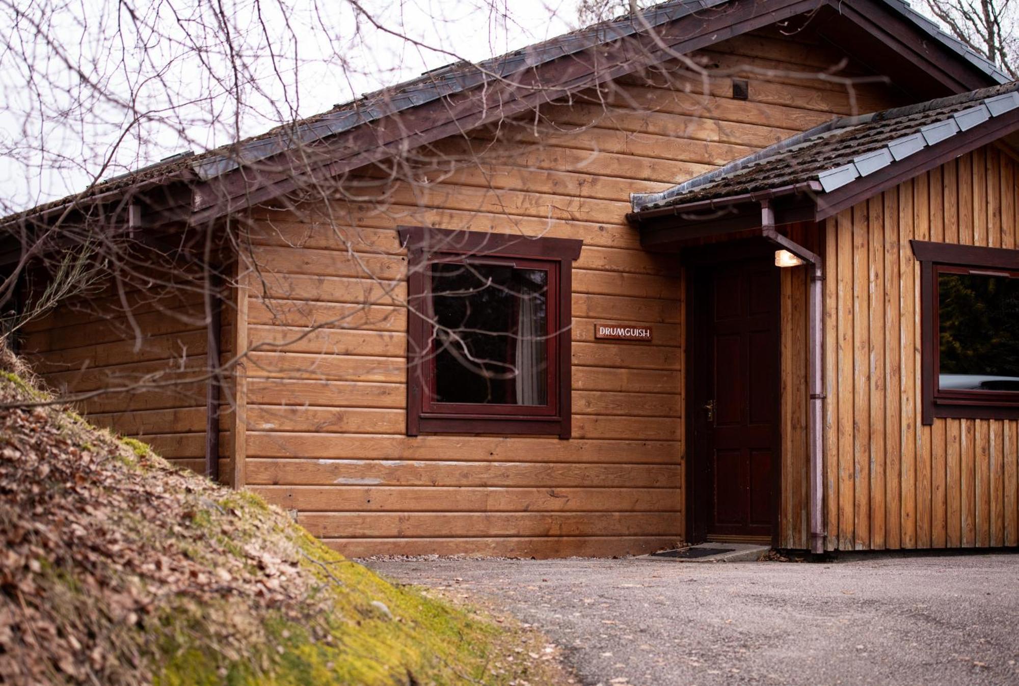 Loch Insh Chalets Ltd Kincraig Rum bild